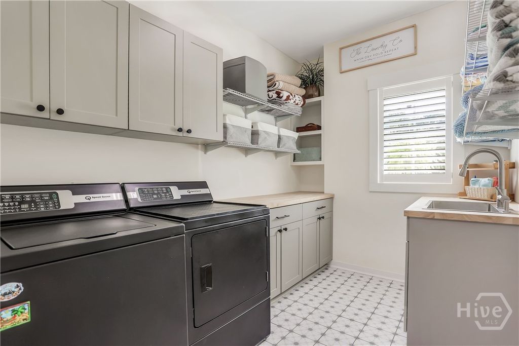 Image 32 of property listing at 30 Carapace Court, Richmond Hill, GA 31324