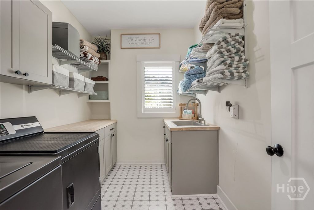 Image 33 of property listing at 30 Carapace Court, Richmond Hill, GA 31324