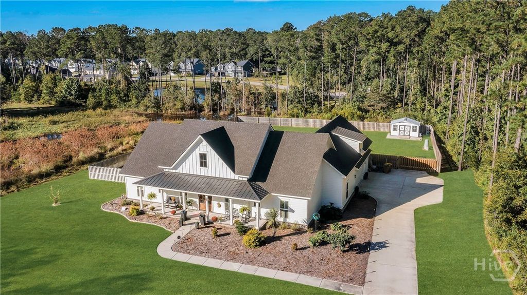 Image 63 of property listing at 30 Carapace Court, Richmond Hill, GA 31324