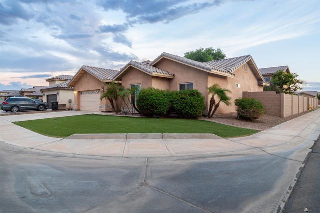 153 E 12 Pl, Somerton, AZ 85350
