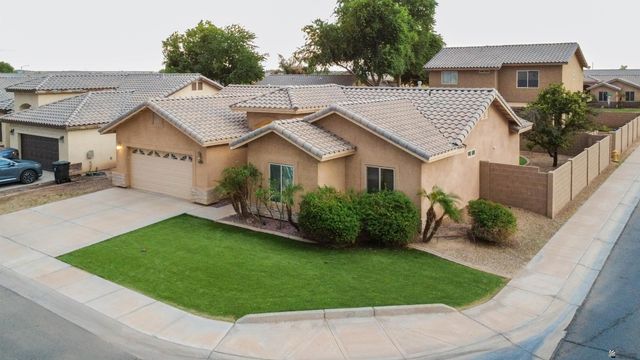 153 E 12 Pl, Somerton, AZ 85350