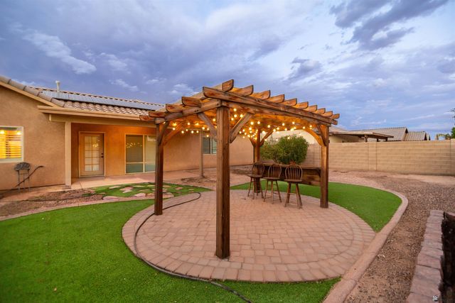 153 E 12 Pl, Somerton, AZ 85350