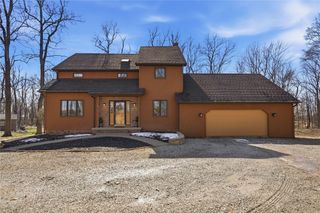 4005 School Rd, Murrysville, PA 15644