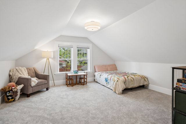 56 Auburn Avenue SE, Grand Rapids, MI 49506