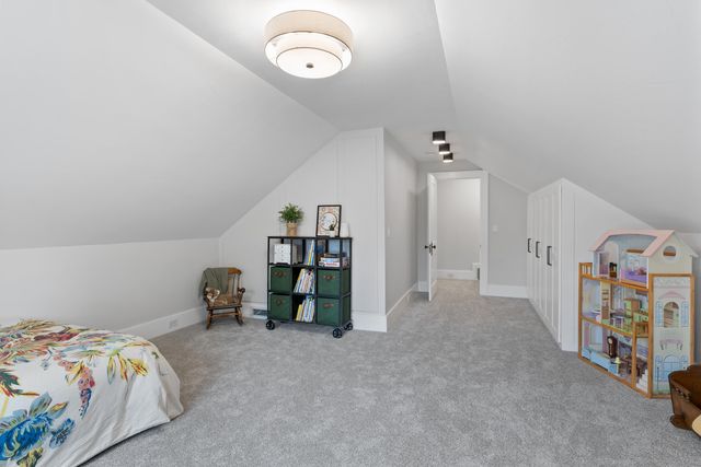56 Auburn Avenue SE, Grand Rapids, MI 49506