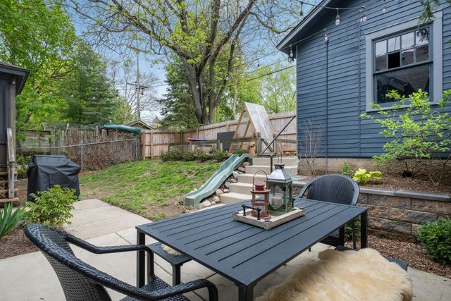 56 Auburn Avenue SE, Grand Rapids, MI 49506