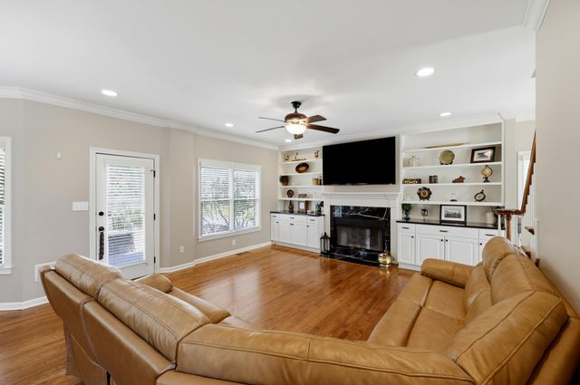 4686 Laurelwood Drive, Lexington, KY 40515