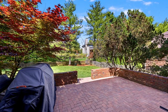 4686 Laurelwood Drive, Lexington, KY 40515