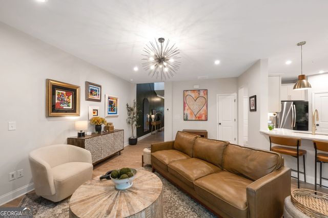 517 Garvin Drive, Woodstock, GA 30189