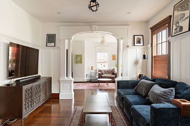 85 Trowbridge St 3, Cambridge, MA 02138