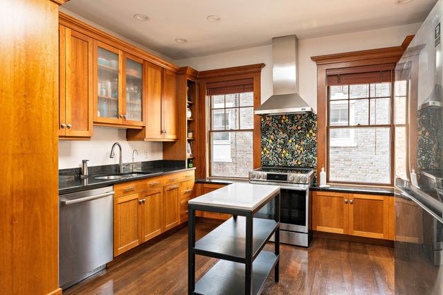 85 Trowbridge St 3, Cambridge, MA 02138
