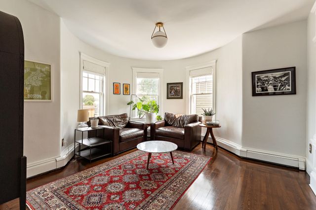 85 Trowbridge St 3, Cambridge, MA 02138