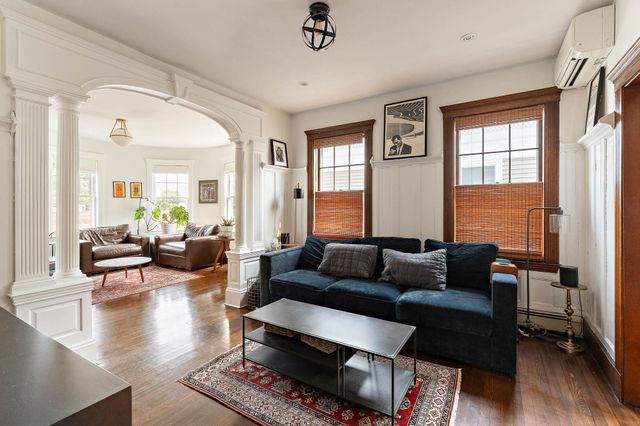 85 Trowbridge St 3, Cambridge, MA 02138
