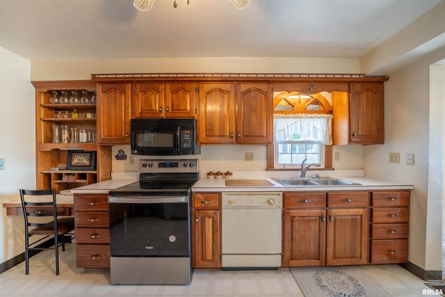 5110 N MARTHA Street, Peoria, IL 61614