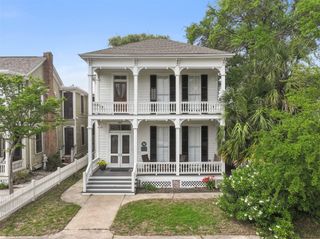 1808 Avenue K, Galveston, TX 77550