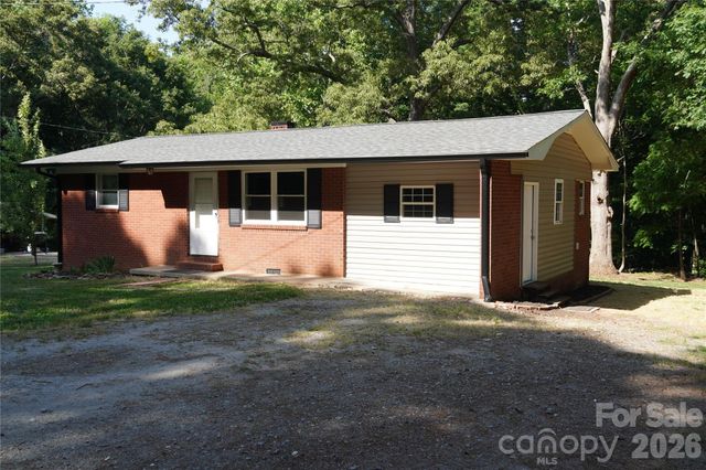 187 Owens Street, Ellenboro, NC 28040