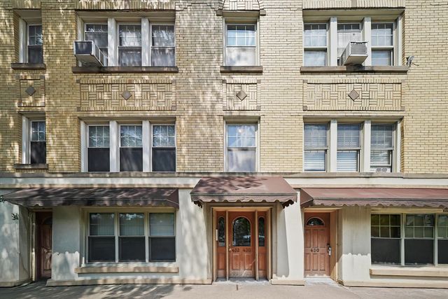 432 Harrison Street 3, Oak Park, IL 60304