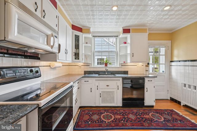 103 BURRWOOD, Westmont, NJ 08108