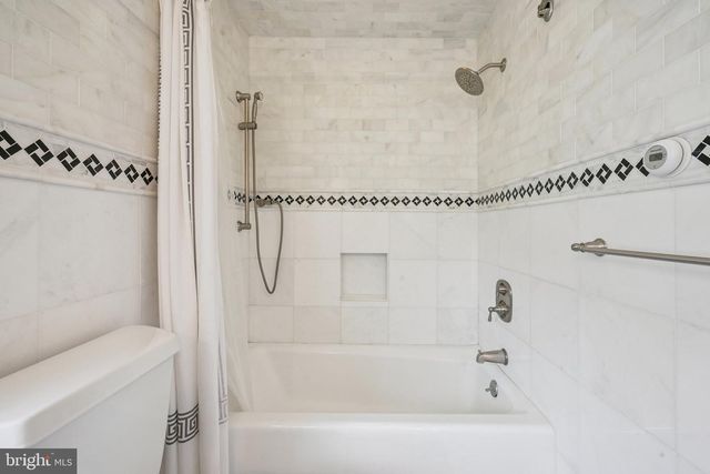 103 BURRWOOD, Westmont, NJ 08108