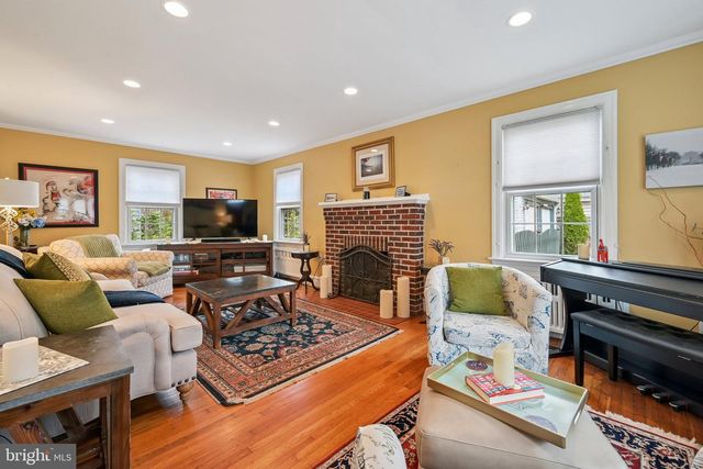 103 BURRWOOD, Westmont, NJ 08108