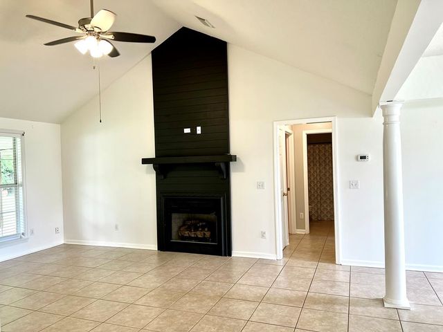 904 W King Street, Headland, AL 36345