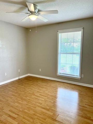 904 W King Street, Headland, AL 36345
