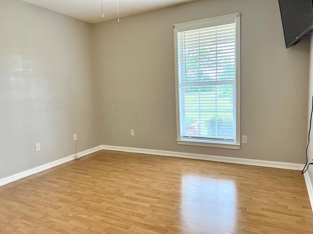 904 W King Street, Headland, AL 36345