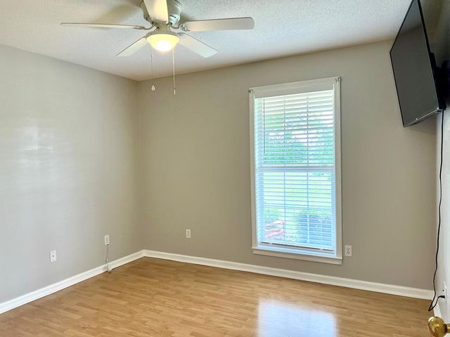 904 W King Street, Headland, AL 36345