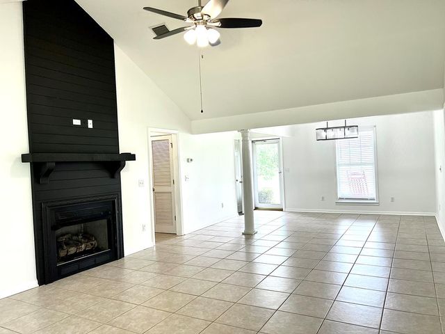 904 W King Street, Headland, AL 36345