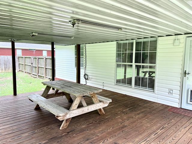 904 W King Street, Headland, AL 36345