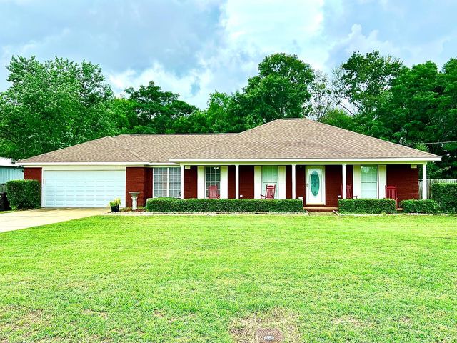 904 W King Street, Headland, AL 36345