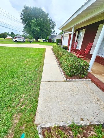 904 W King Street, Headland, AL 36345