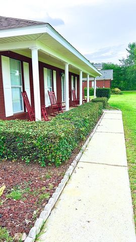 904 W King Street, Headland, AL 36345