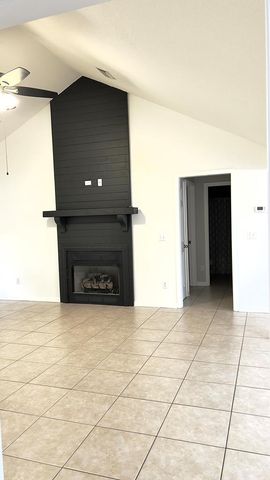 904 W King Street, Headland, AL 36345
