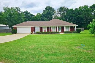 904 W King Street, Headland, AL 36345