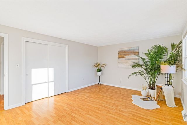 9 Glen Meadow Road 9, Haverhill, MA 01835