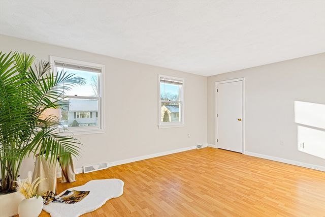 9 Glen Meadow Road 9, Haverhill, MA 01835