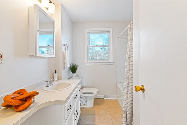 9 Glen Meadow Road 9, Haverhill, MA 01835