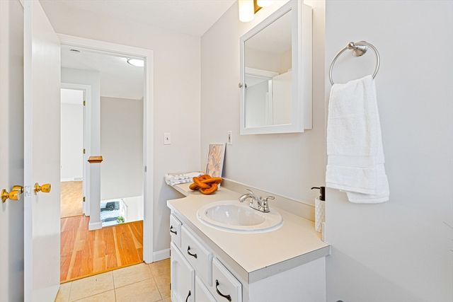 9 Glen Meadow Road 9, Haverhill, MA 01835