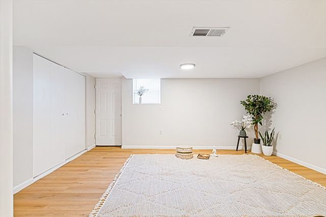 9 Glen Meadow Road 9, Haverhill, MA 01835