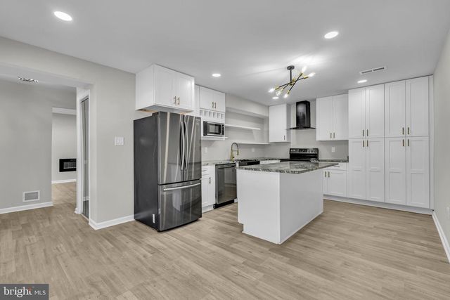 5319 SATTERFIELD DR, Woodbridge, VA 22193