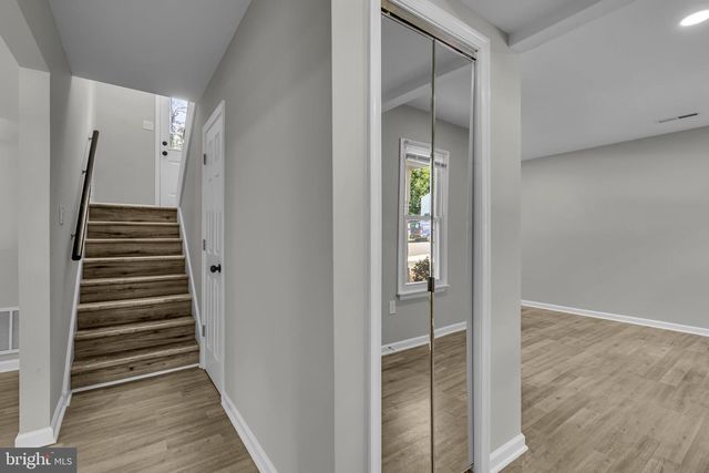 5319 SATTERFIELD DR, Woodbridge, VA 22193