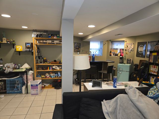 948 N California Avenue, Chicago, IL 60622