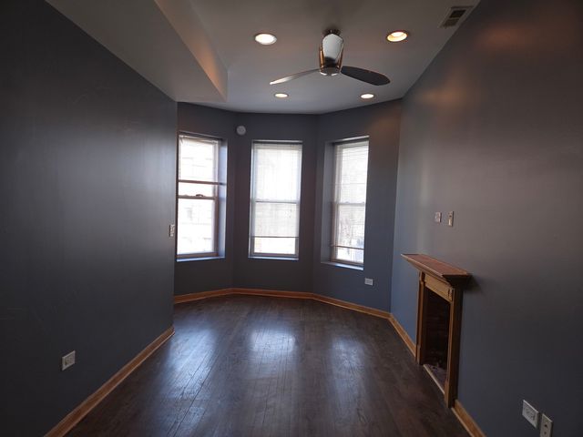 948 N California Avenue, Chicago, IL 60622