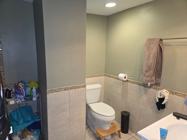 948 N California Avenue, Chicago, IL 60622