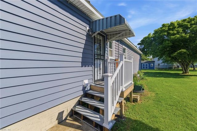 1026 Easterly AVE, Hampton, VA 23669