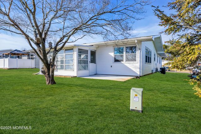 37 Central Boulevard, Brick, NJ 08724