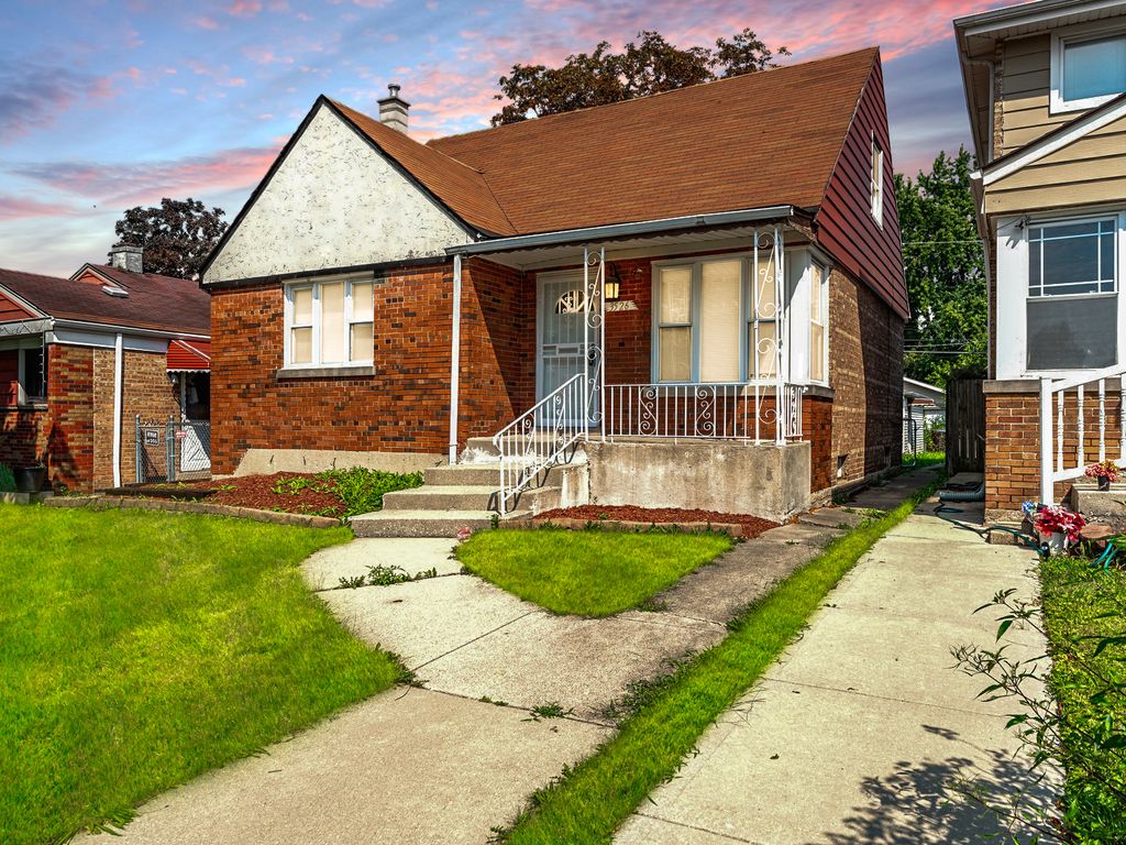 3526 W 80th Place, Chicago, IL 60652