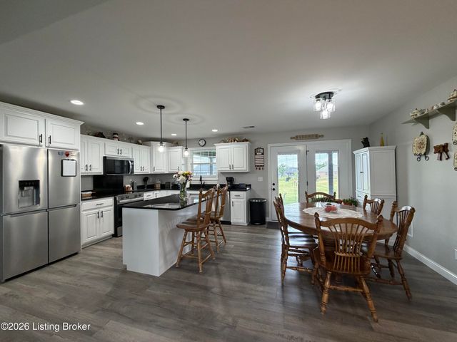 127 Hidden Valley Dr, Bardstown, KY 40004