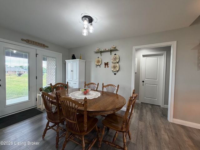 127 Hidden Valley Dr, Bardstown, KY 40004